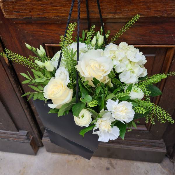 bouquet avec reserve d'eau blanc et vert