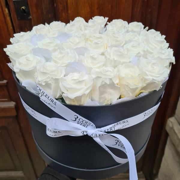 boite de roses blanches éternelles 